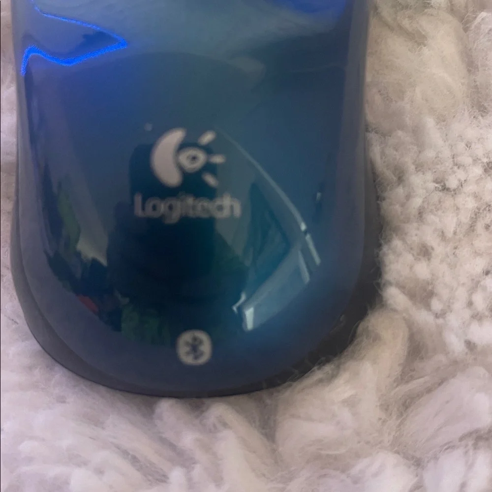 Logitech Glossy Blue Wireless Mouse
